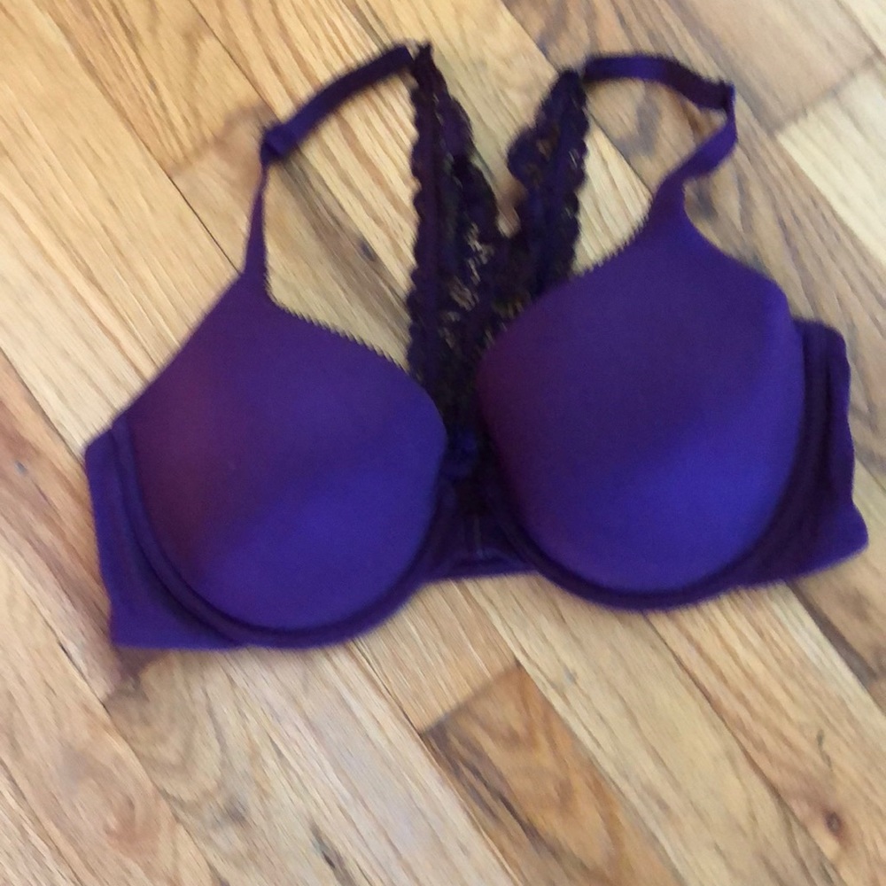 Burgundy NWOT Victoria Secret body by Victoria lined Demi bra. Size 34D